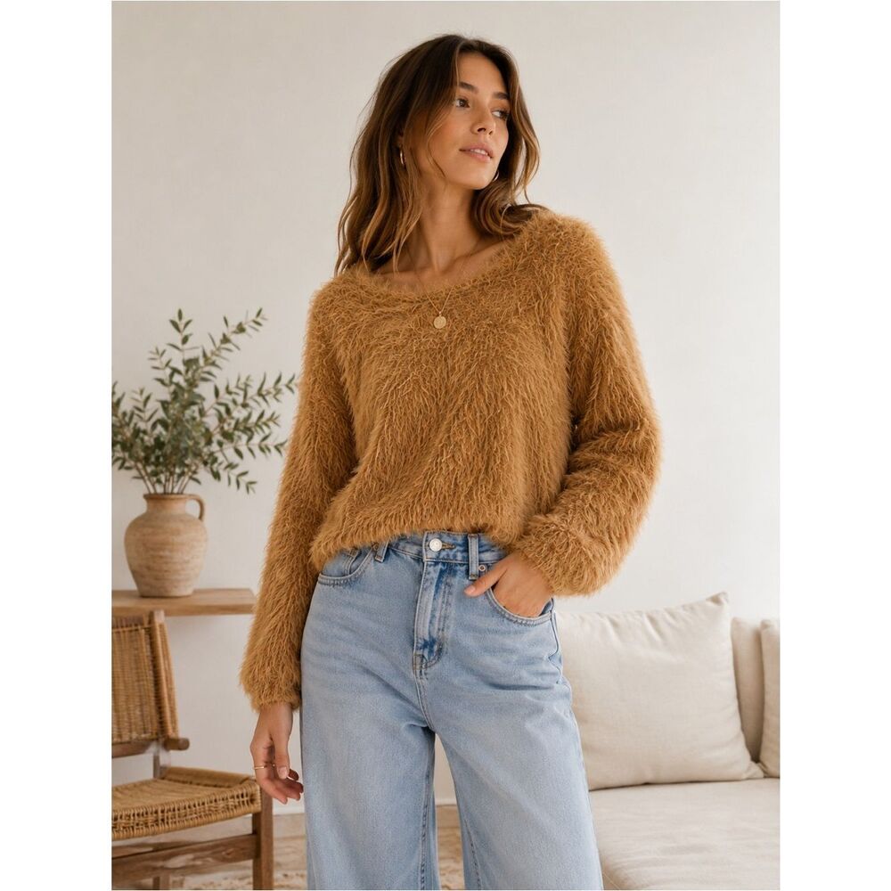 Truth by Republic Fuzzy Eyelash Knit Sweater Medium Tan Cropped Y2K